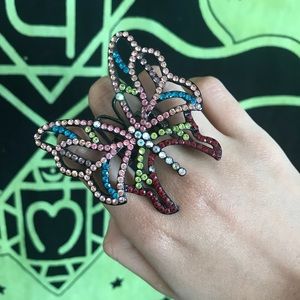 Multi colored butterfly ring 🦋